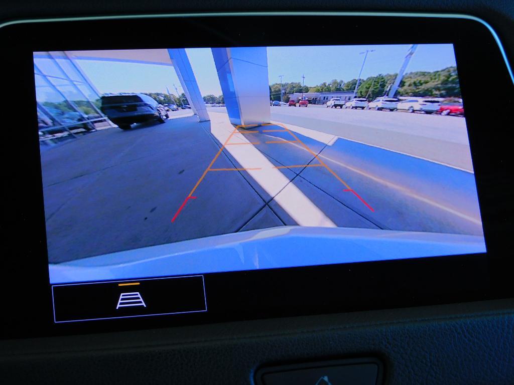 used 2023 Cadillac XT4 car, priced at $31,987