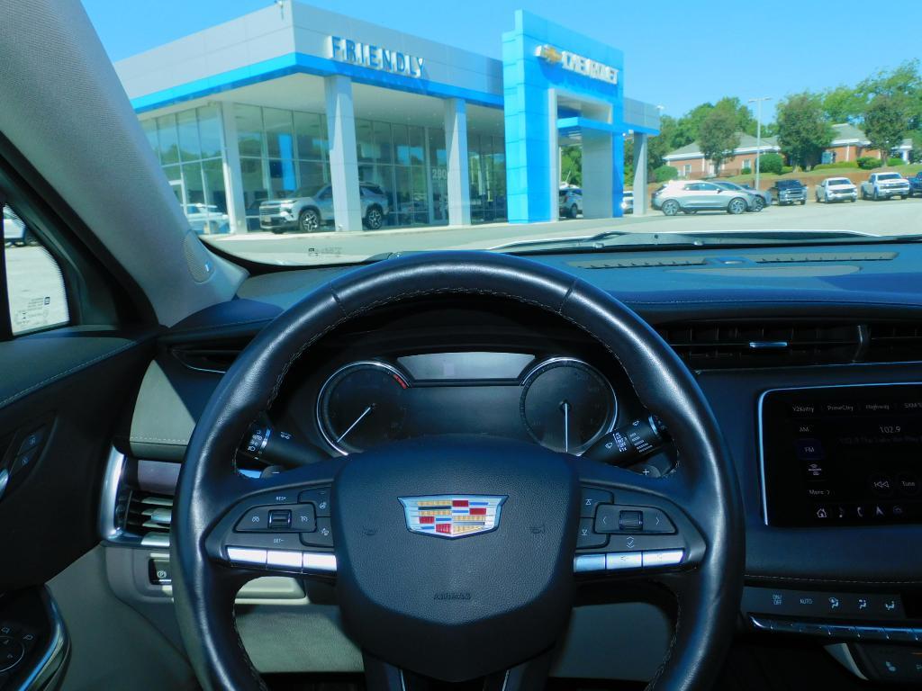 used 2023 Cadillac XT4 car, priced at $31,987