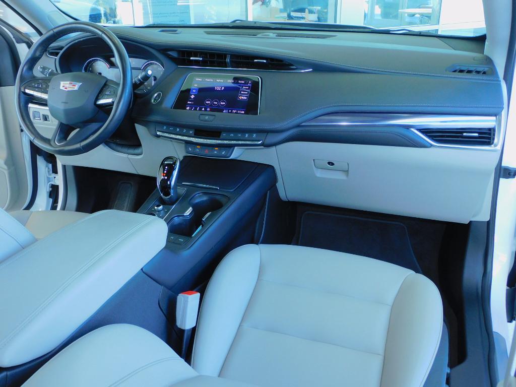 used 2023 Cadillac XT4 car, priced at $31,987