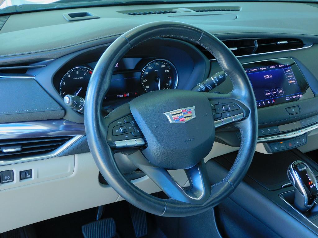 used 2023 Cadillac XT4 car, priced at $31,987