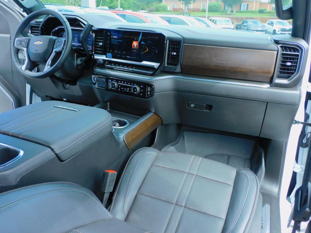 used 2024 Chevrolet Silverado 3500 car, priced at $79,987