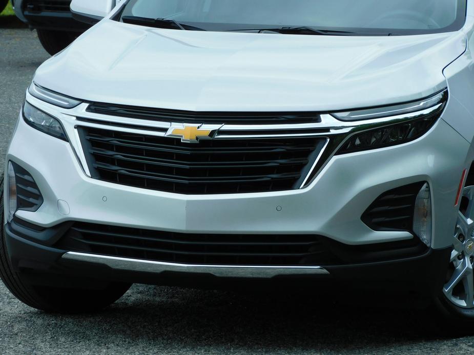 used 2022 Chevrolet Equinox car, priced at $23,987