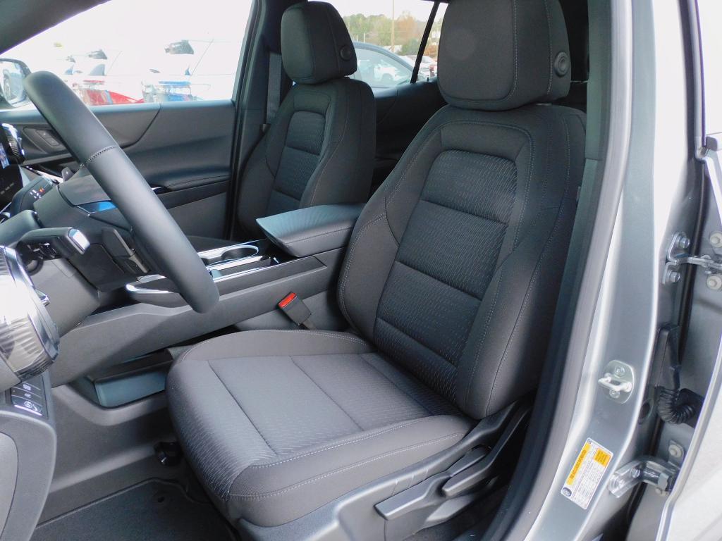 new 2026 Chevrolet Equinox car, priced at $31,440