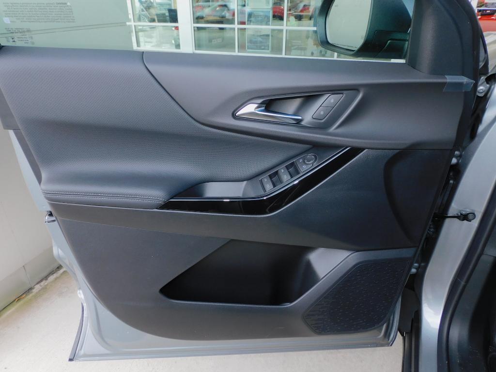 new 2026 Chevrolet Equinox car, priced at $31,440