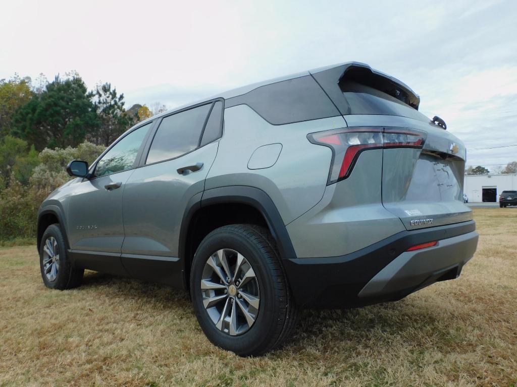 new 2026 Chevrolet Equinox car, priced at $31,440