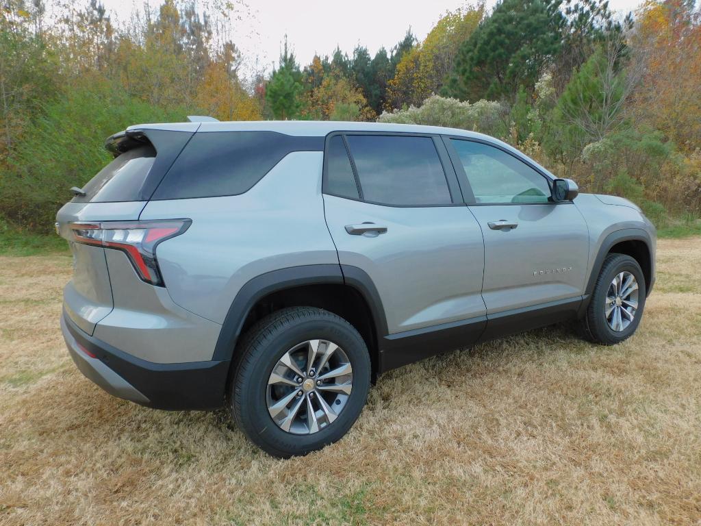 new 2026 Chevrolet Equinox car, priced at $31,440