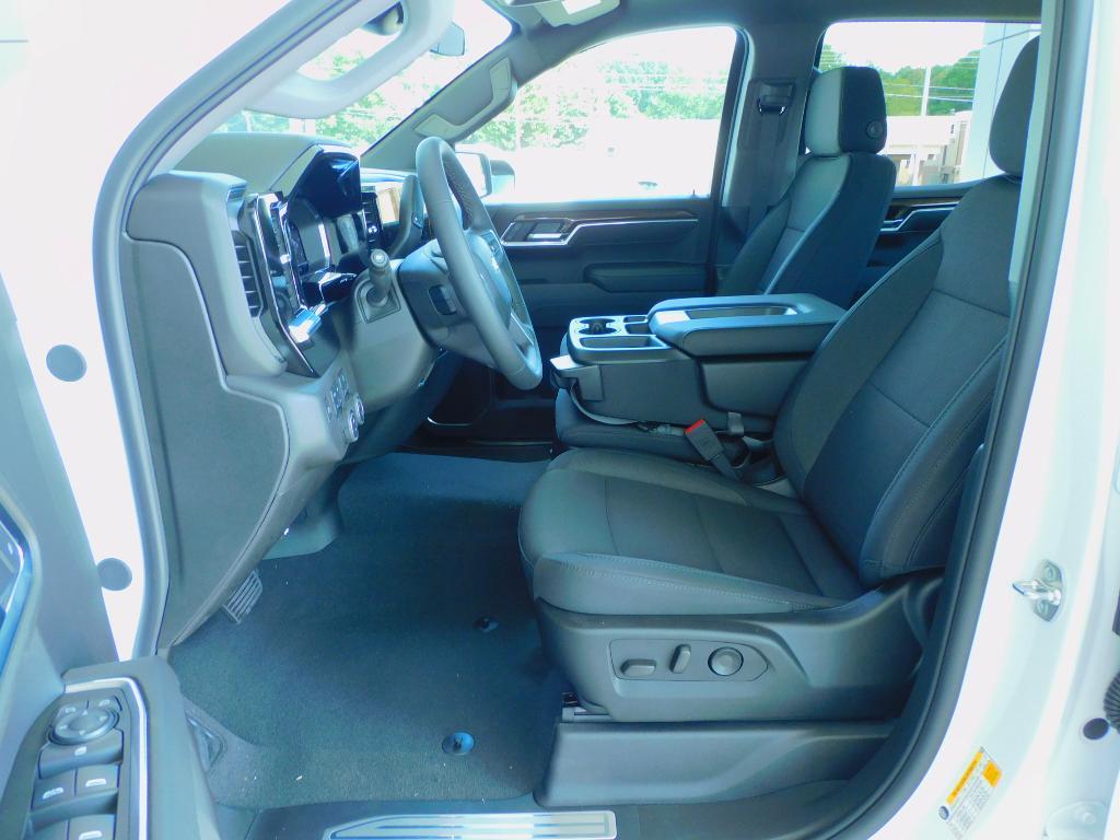 new 2025 Chevrolet Silverado 1500 car, priced at $51,737
