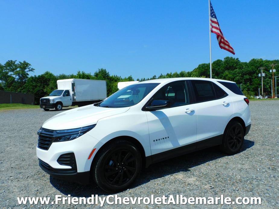 new 2024 Chevrolet Equinox car, priced at $30,070