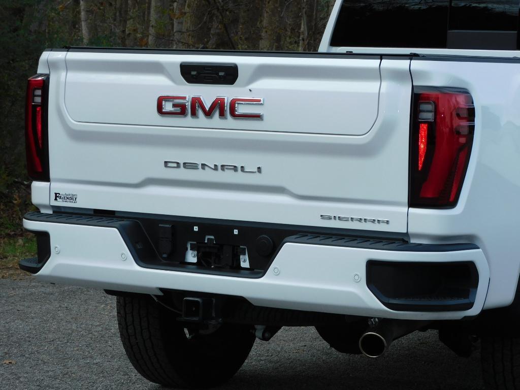 used 2024 GMC Sierra 2500 car, priced at $74,987