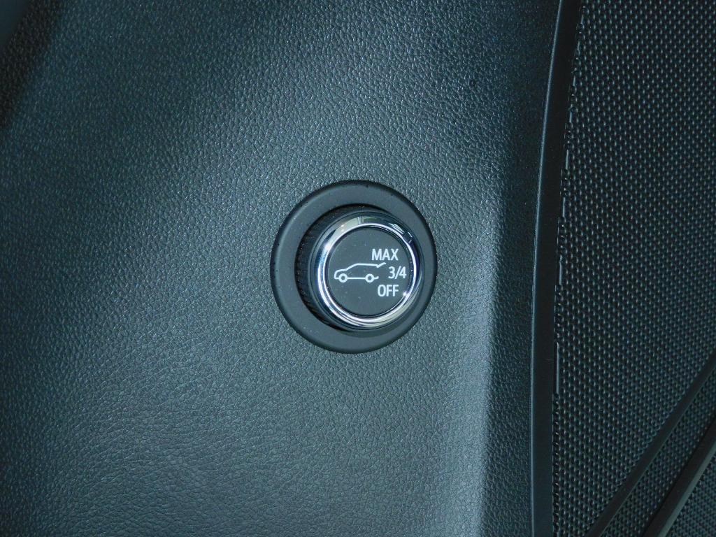 used 2023 Buick Envision car, priced at $32,987