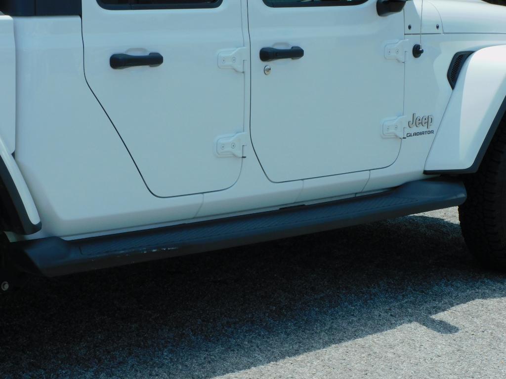 used 2020 Jeep Gladiator car, priced at $28,987