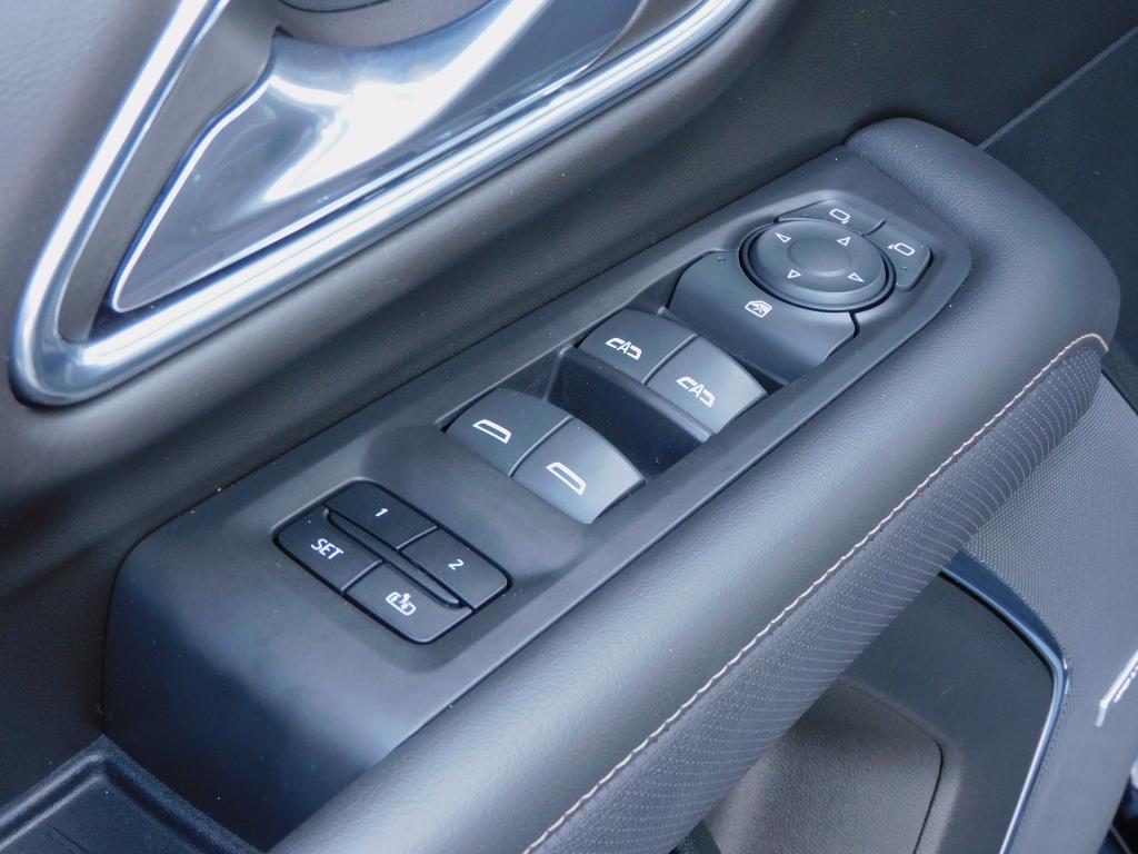 used 2023 GMC Yukon XL car, priced at $61,987