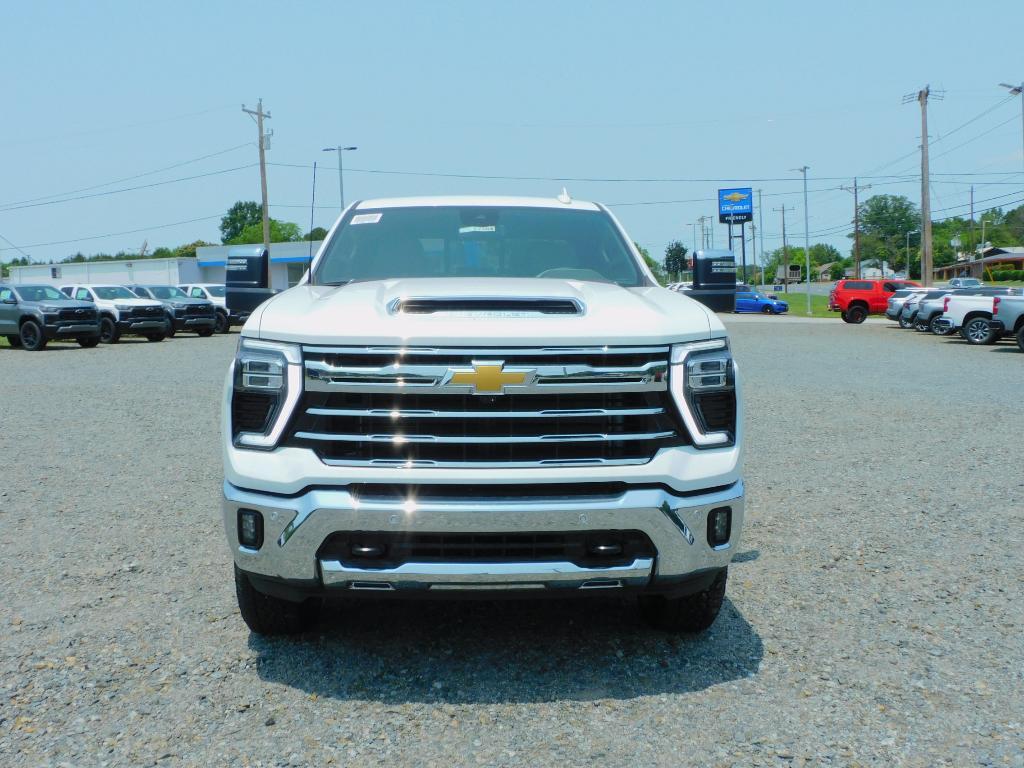 new 2025 Chevrolet Silverado 3500 car, priced at $72,200