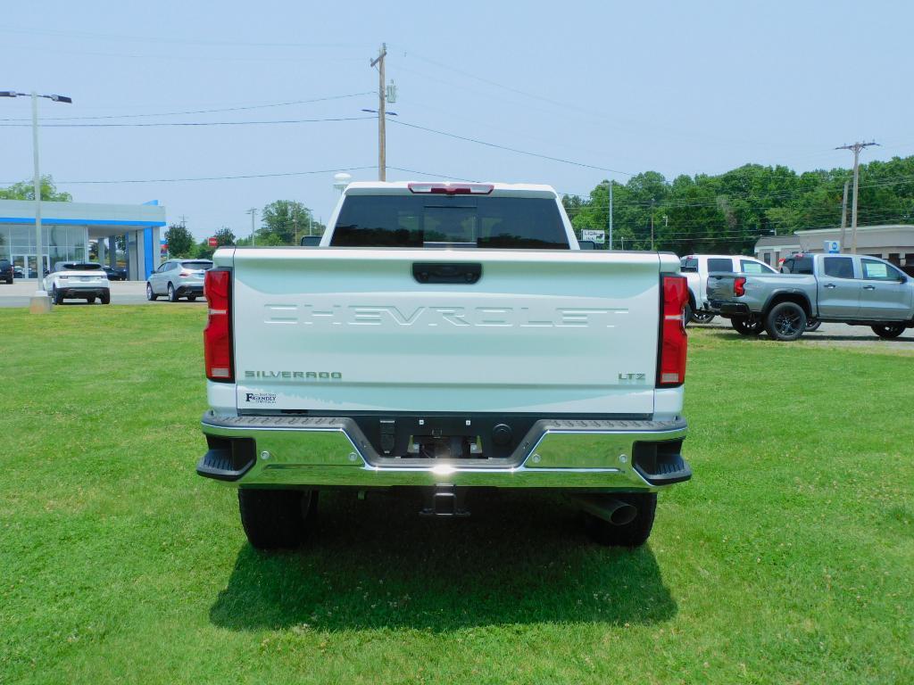 new 2025 Chevrolet Silverado 3500 car, priced at $72,200