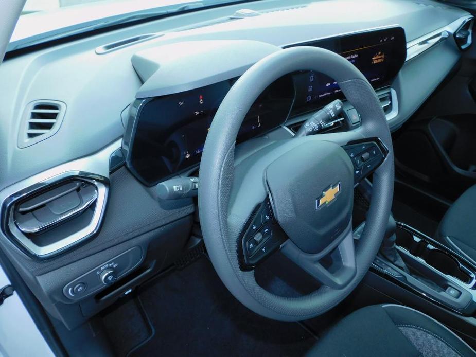 new 2025 Chevrolet TrailBlazer car, priced at $25,680