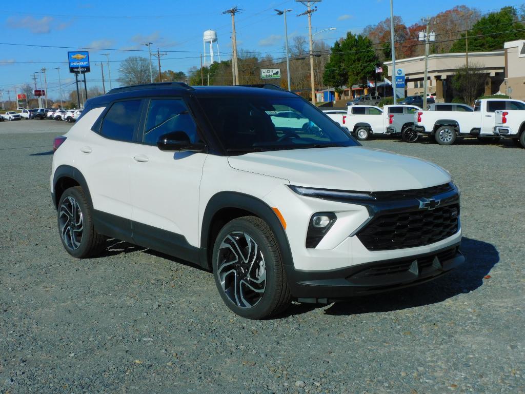 new 2025 Chevrolet TrailBlazer car, priced at $32,975