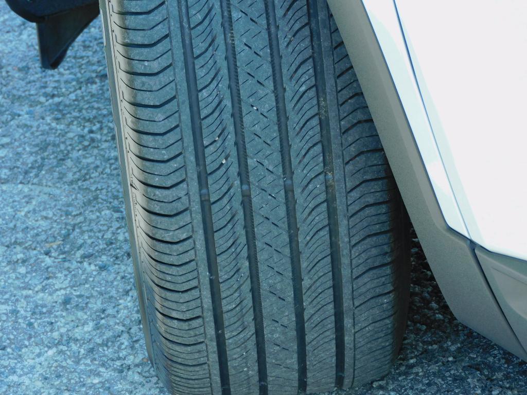 used 2023 Buick Envision car, priced at $32,987