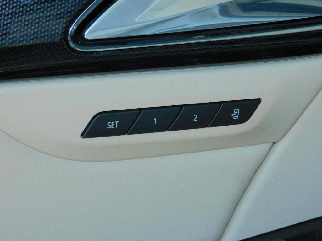 used 2023 Buick Envision car, priced at $32,987
