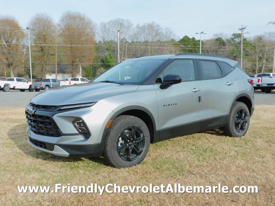 new 2025 Chevrolet Blazer car, priced at $36,687