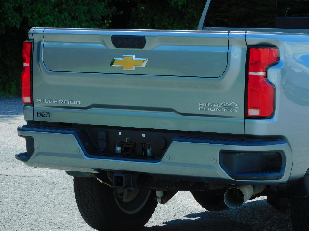 used 2024 Chevrolet Silverado 2500 car, priced at $79,987