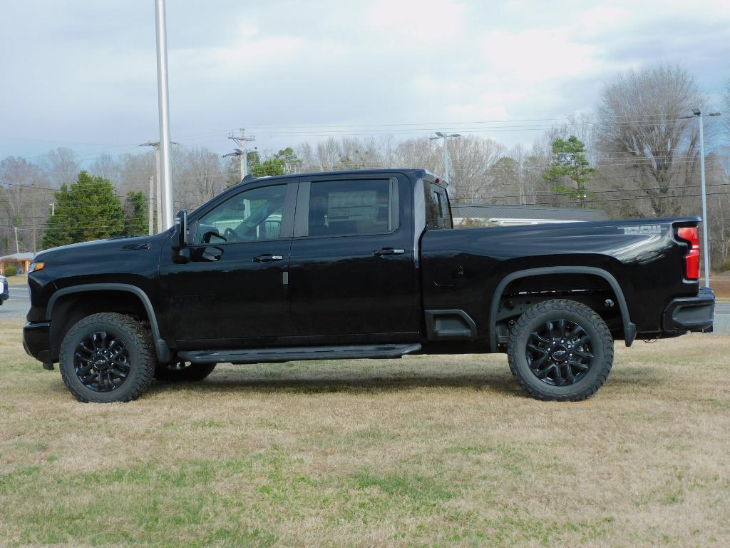 new 2025 Chevrolet Silverado 2500 car, priced at $68,055