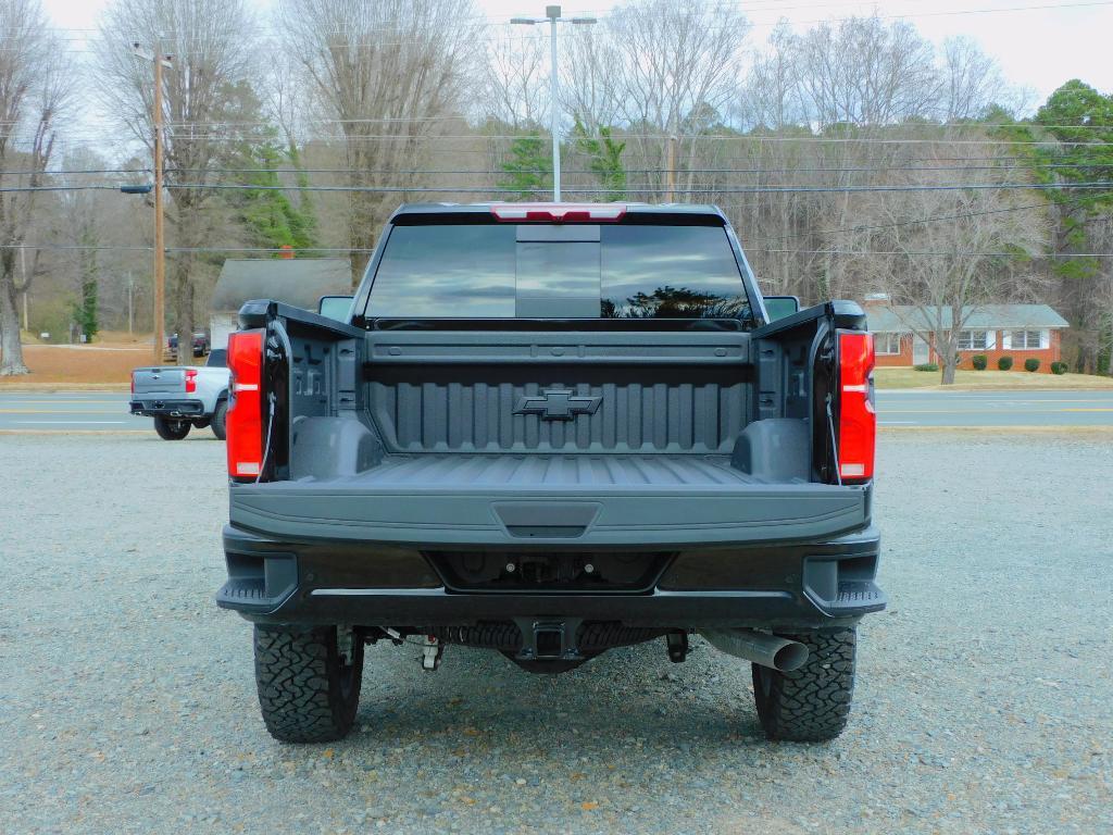 new 2025 Chevrolet Silverado 2500 car, priced at $68,055