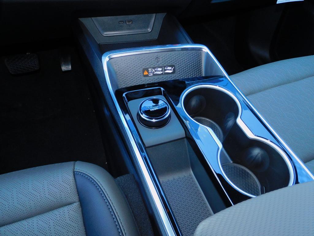 new 2026 Chevrolet Equinox car, priced at $32,387