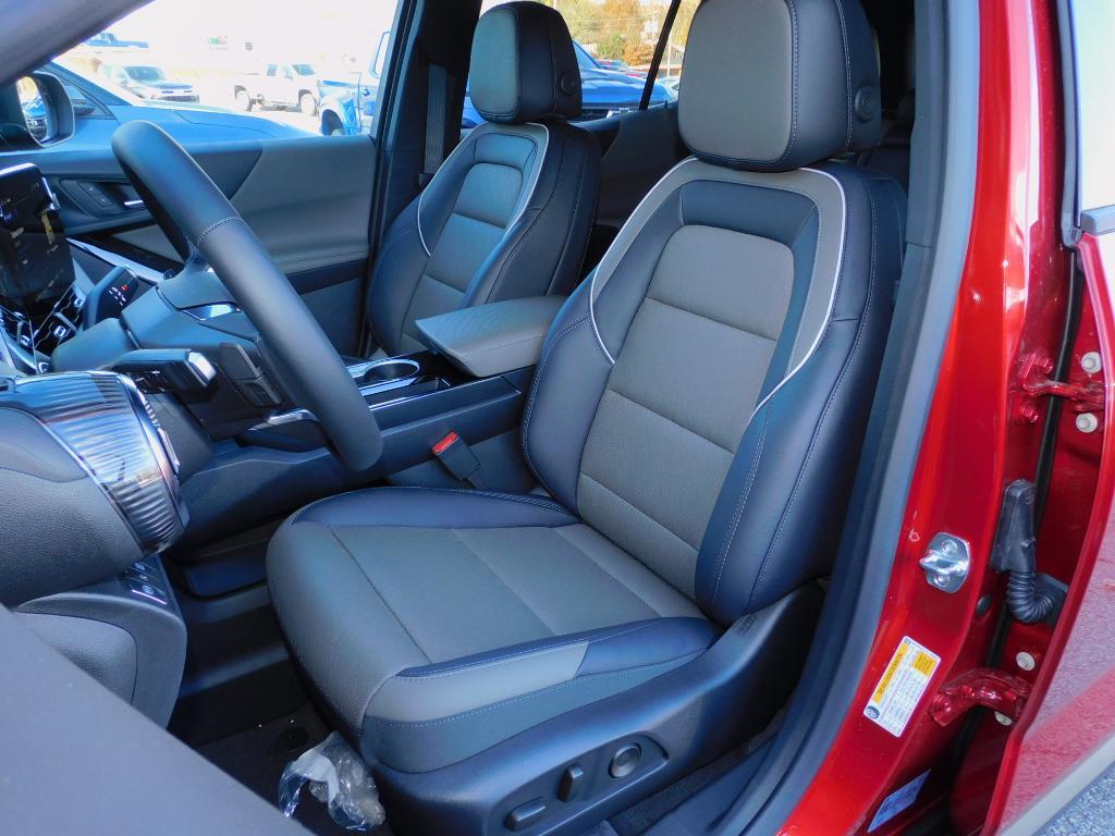 new 2026 Chevrolet Equinox car, priced at $32,387