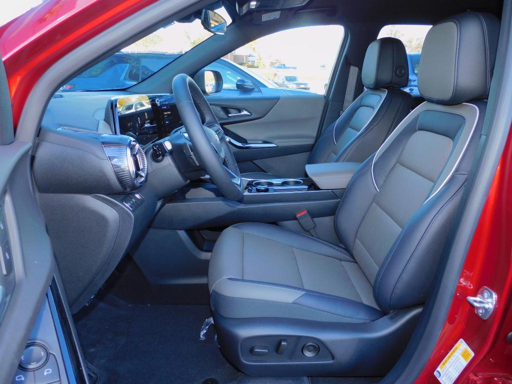 new 2026 Chevrolet Equinox car, priced at $32,387