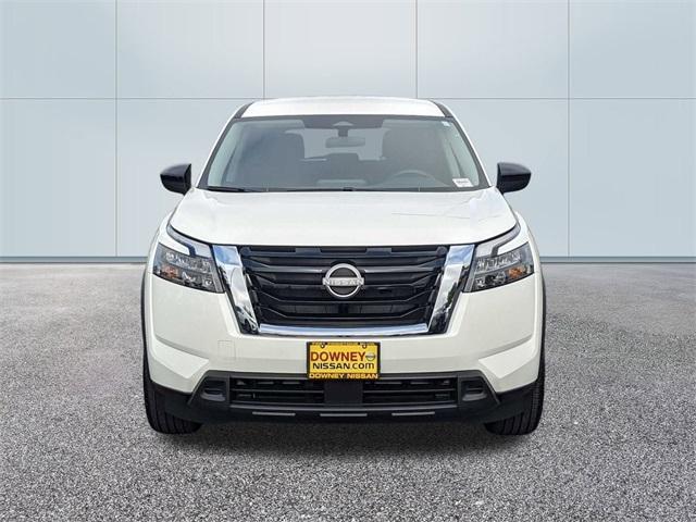 new 2024 Nissan Pathfinder car, priced at $33,222