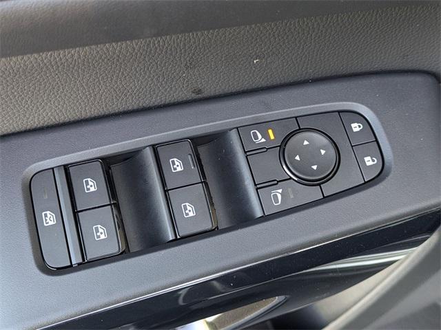 new 2025 Nissan Pathfinder car, priced at $39,669