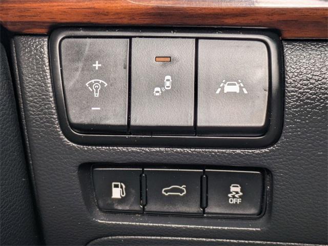 used 2019 Kia Cadenza car, priced at $21,956