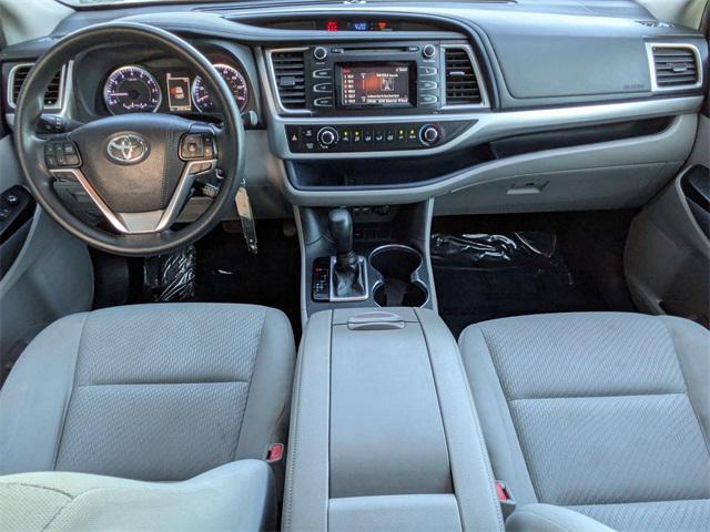 used 2019 Toyota Highlander car, priced at $20,915