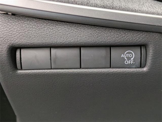 new 2025 Nissan Kicks car, priced at $25,004