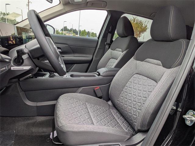new 2025 Nissan Kicks car, priced at $25,004