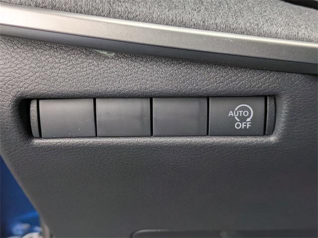 new 2025 Nissan Kicks car, priced at $24,780