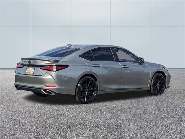 used 2019 Lexus ES 350 car, priced at $28,832