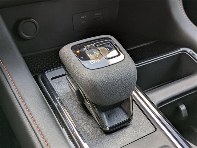 new 2025 Nissan Pathfinder car, priced at $45,092