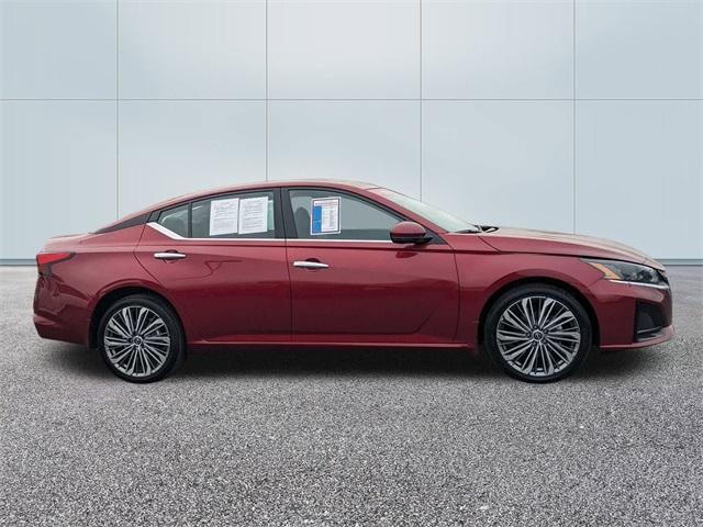 used 2023 Nissan Altima car, priced at $25,950