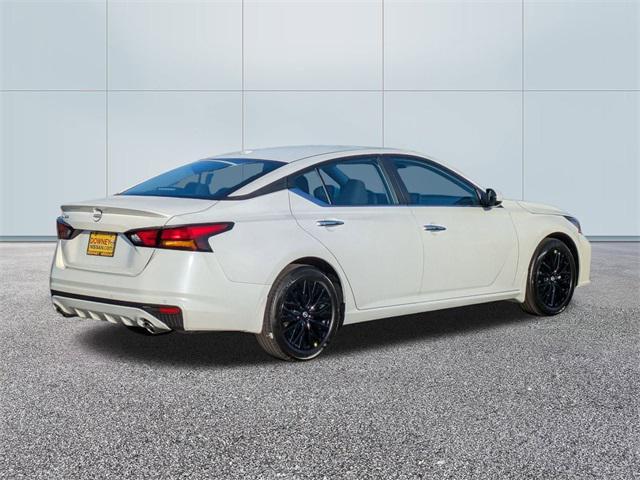 new 2025 Nissan Altima car, priced at $29,356