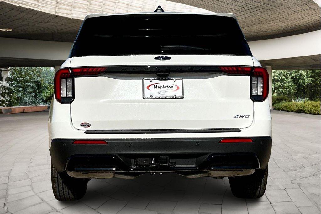 new 2025 Ford Explorer car, priced at $52,570