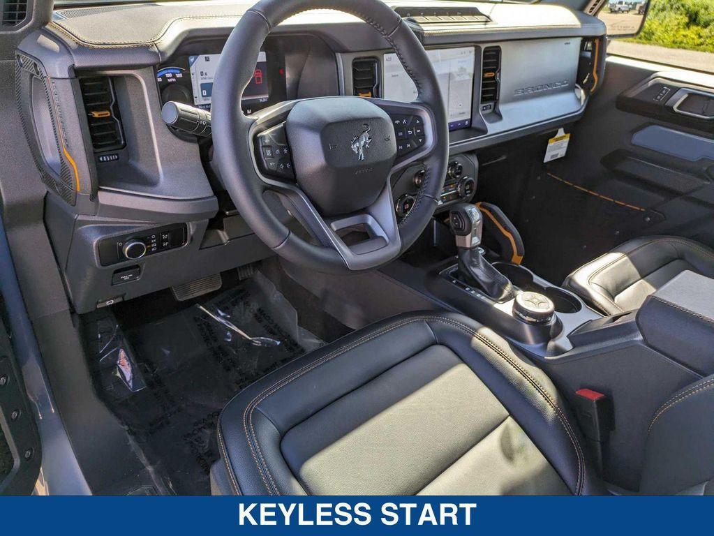 new 2024 Ford Bronco car, priced at $43,031