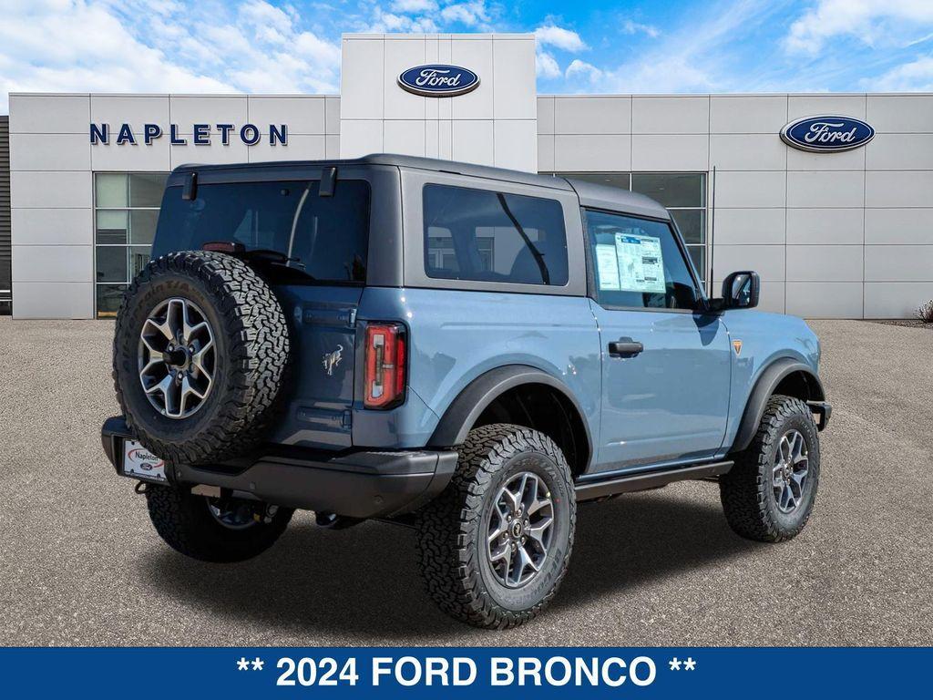 new 2024 Ford Bronco car, priced at $43,031