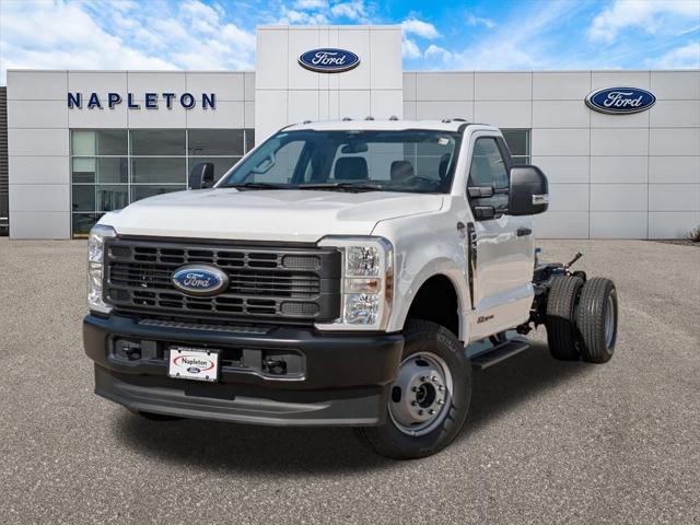 new 2024 Ford F-350 car, priced at $65,538