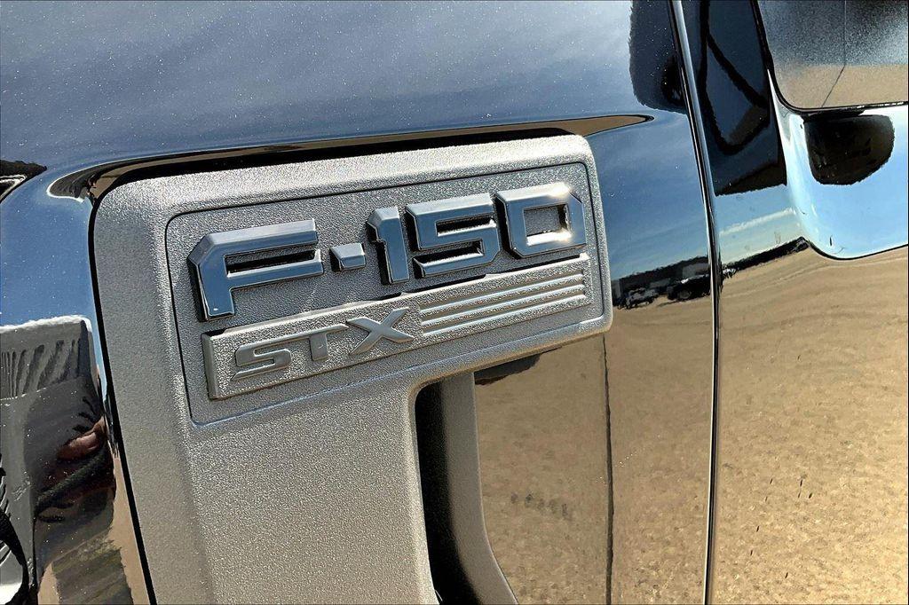 new 2025 Ford F-150 car, priced at $43,093