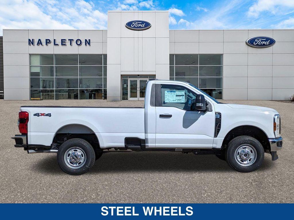 new 2024 Ford F-250 car, priced at $35,461