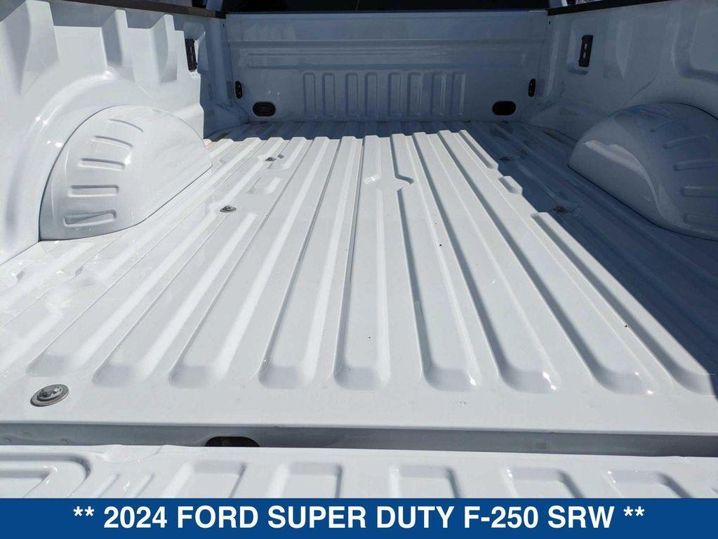 new 2024 Ford F-250 car, priced at $35,461