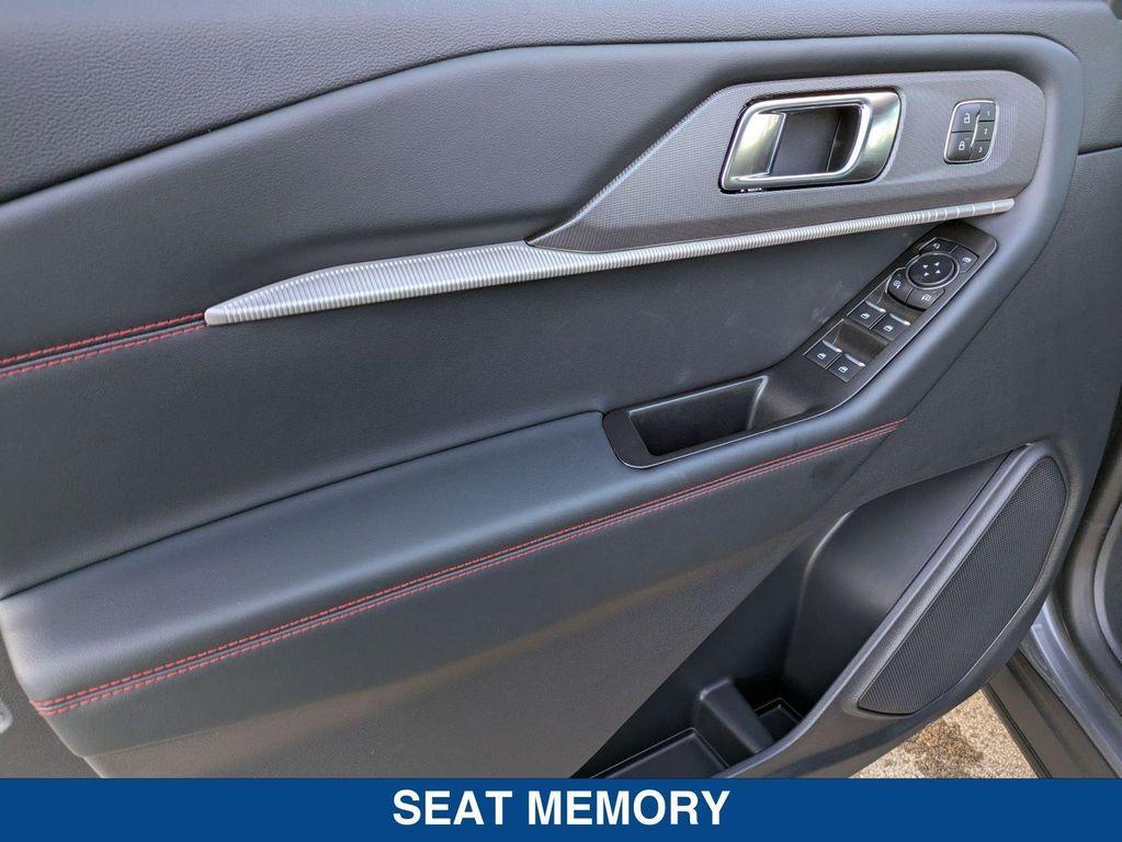 new 2025 Ford Explorer car, priced at $52,507