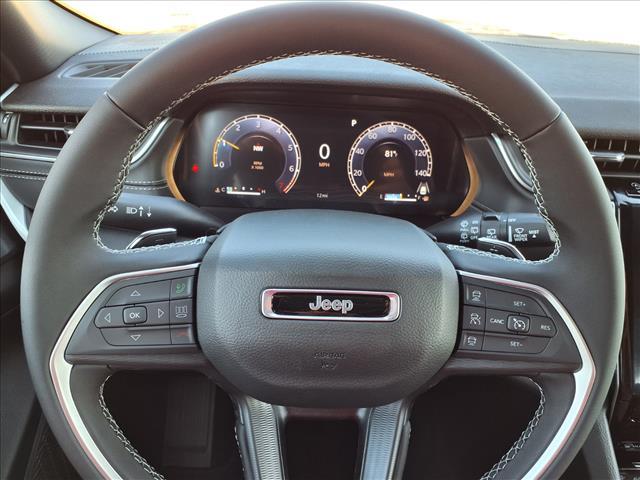 new 2025 Jeep Grand Cherokee car, priced at $39,702