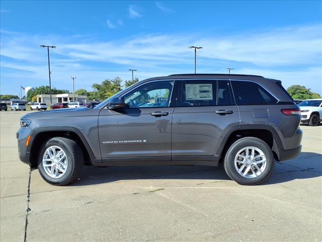 new 2025 Jeep Grand Cherokee car, priced at $39,702